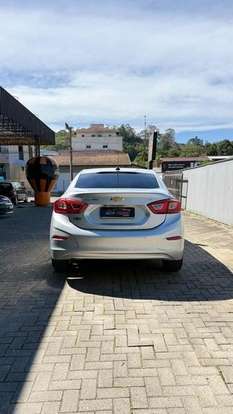CHEVROLET-CRUZE-2018