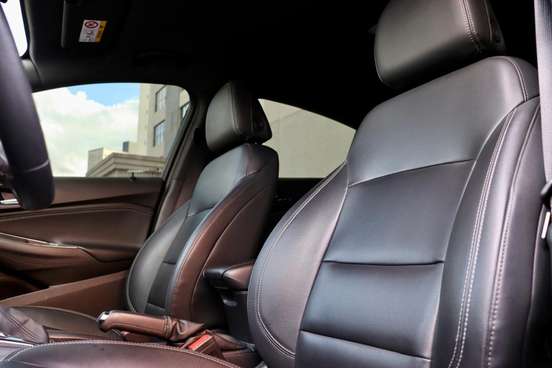 CHEVROLET-CRUZE-2023