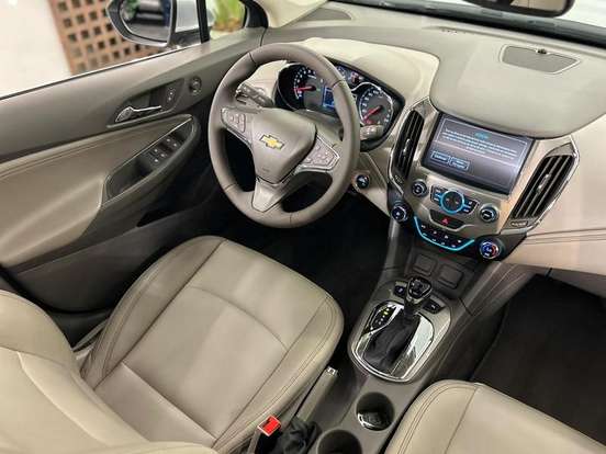 CHEVROLET-CRUZE-2018