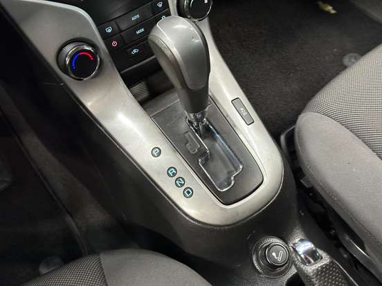 CHEVROLET-CRUZE-2012