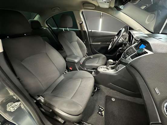 CHEVROLET-CRUZE-1.8 LT 16V FLEX 4P MANUAL CHEVROLET-CRUZE-2012