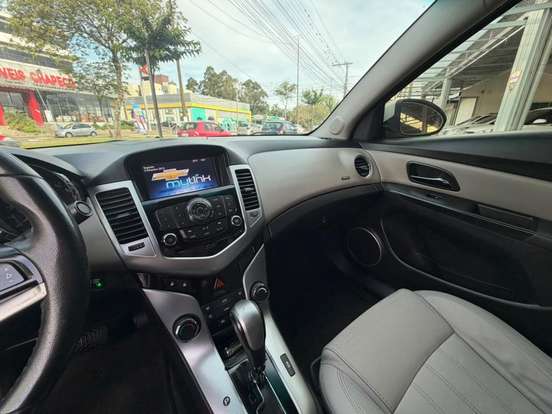 CHEVROLET-CRUZE-2013