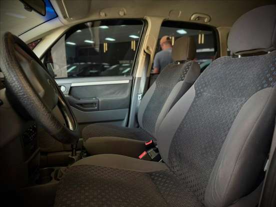CHEVROLET-MERIVA-2010
