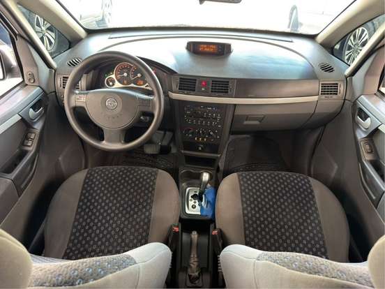 CHEVROLET-MERIVA-2010