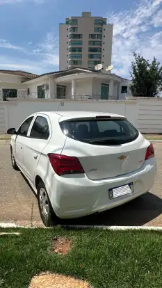 CHEVROLET-ONIX-2019