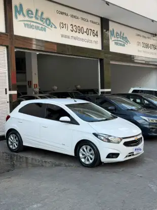 CHEVROLET-ONIX-2020