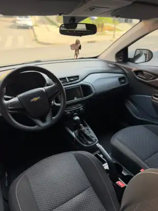 CHEVROLET-ONIX-2020