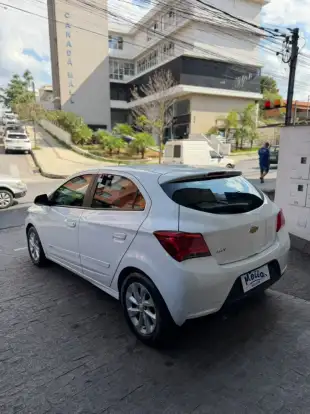 CHEVROLET-ONIX-2020