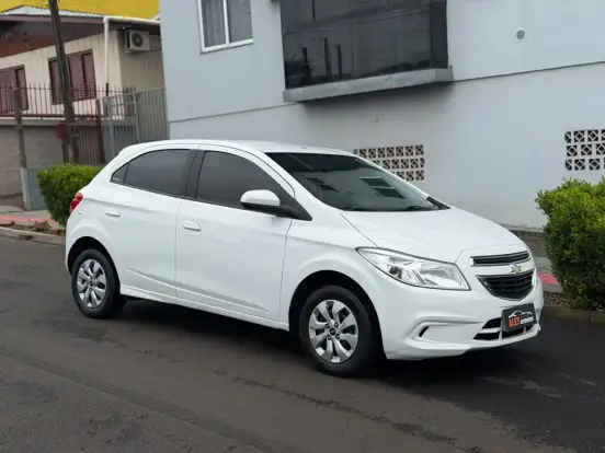 CHEVROLET-ONIX-1.0 MPFI LS 8V FLEX 4P MANUAL CHEVROLET-ONIX-2014