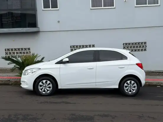 CHEVROLET-ONIX-2014