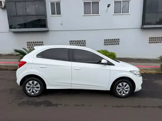 CHEVROLET-ONIX-1.0 MPFI LS 8V FLEX 4P MANUAL CHEVROLET-ONIX-2014
