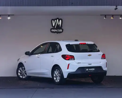 CHEVROLET-ONIX-2019