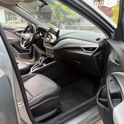 CHEVROLET-ONIX-1.0 TURBO FLEX PREMIER AUTOMÁTICO CHEVROLET-ONIX-2024