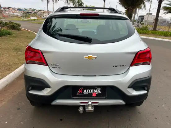 CHEVROLET-ONIX-1.4 MPFI ACTIV 8V FLEX 4P AUTOMÁTICO CHEVROLET-ONIX-2018