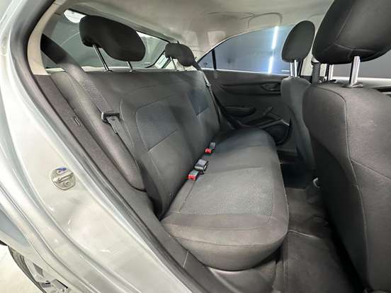 CHEVROLET-ONIX-2018