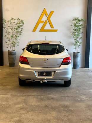 CHEVROLET-ONIX-2019