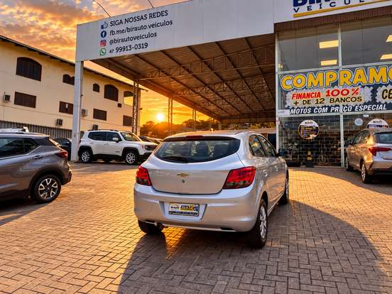 CHEVROLET-ONIX-2019