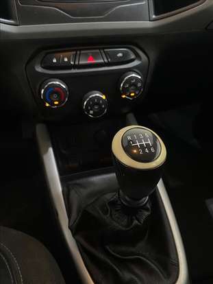 CHEVROLET-ONIX-2019