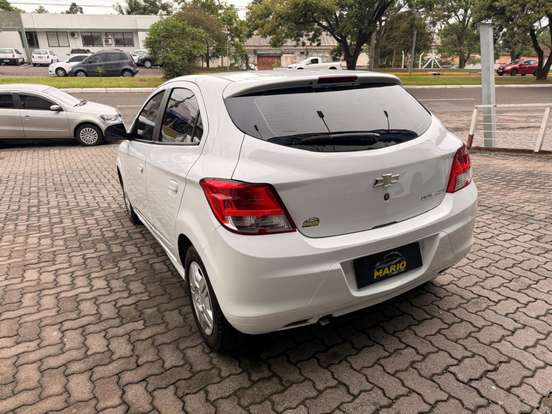 CHEVROLET-ONIX-2017
