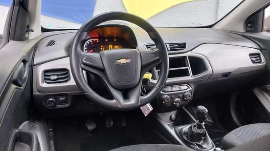 CHEVROLET-ONIX-2018