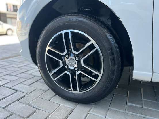 CHEVROLET-ONIX-1.0 MPFI LOLLAPALOOZA 8V FLEX 4P MANUAL CHEVROLET-ONIX-2014