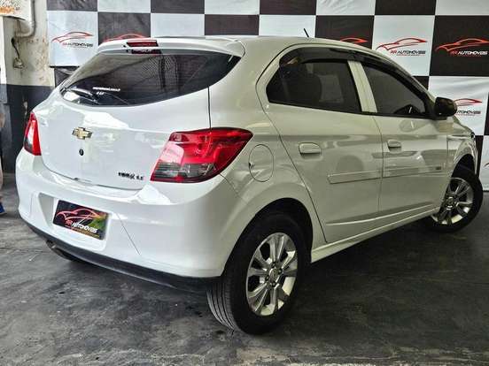 CHEVROLET-ONIX-1.0 MPFI LOLLAPALOOZA 8V FLEX 4P MANUAL CHEVROLET-ONIX-2014