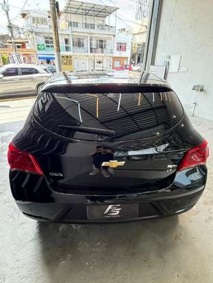 CHEVROLET-ONIX-2018
