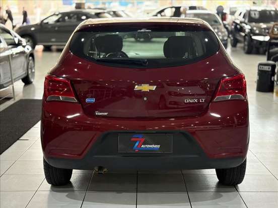 CHEVROLET-ONIX-2017