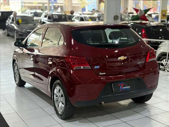 CHEVROLET-ONIX-2017