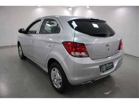 CHEVROLET-ONIX-2016