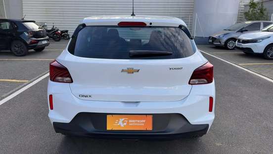 CHEVROLET-ONIX-2021