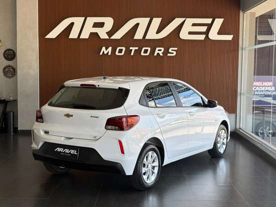 CHEVROLET-ONIX-2022