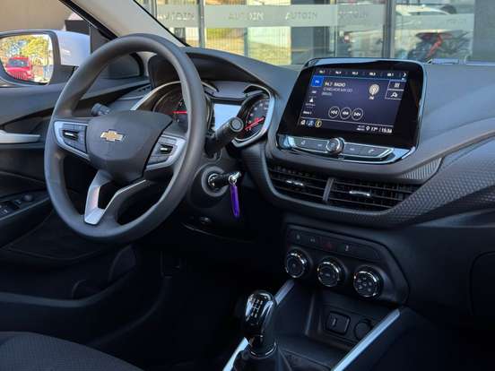 CHEVROLET-ONIX-2024
