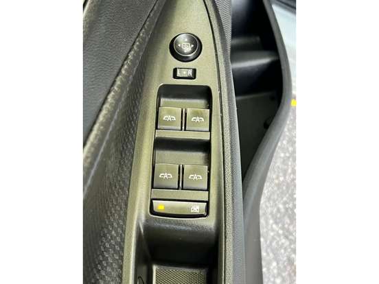 CHEVROLET-ONIX-2021
