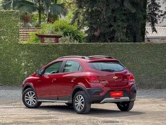 CHEVROLET-ONIX-1.4 MPFI ACTIV 8V FLEX 4P AUTOMÁTICO CHEVROLET-ONIX-2017
