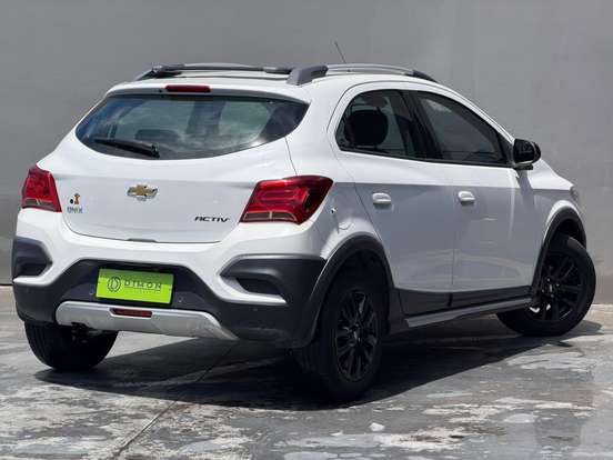 CHEVROLET-ONIX-1.4 MPFI ACTIV 8V FLEX 4P AUTOMÁTICO CHEVROLET-ONIX-2019