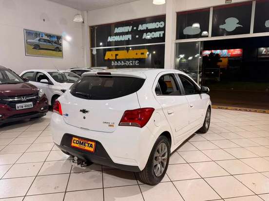 CHEVROLET-ONIX-2016