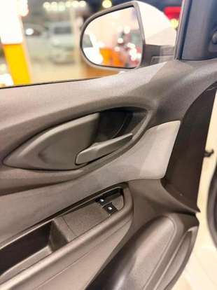 CHEVROLET-ONIX-2016