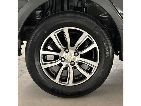 CHEVROLET-ONIX-2018