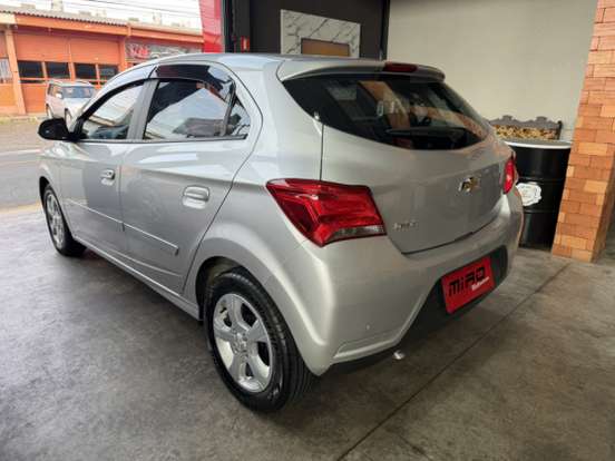 CHEVROLET-ONIX-1.4 MPFI LT 8V FLEX 4P AUTOMÁTICO CHEVROLET-ONIX-2019