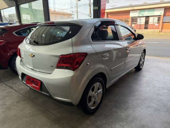 CHEVROLET-ONIX-1.4 MPFI LT 8V FLEX 4P AUTOMÁTICO CHEVROLET-ONIX-2019
