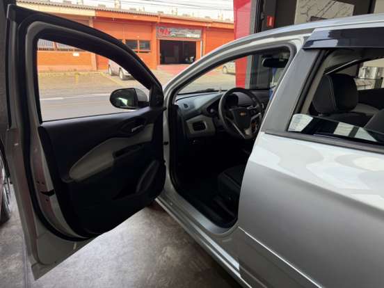 CHEVROLET-ONIX-1.4 MPFI LT 8V FLEX 4P AUTOMÁTICO CHEVROLET-ONIX-2019