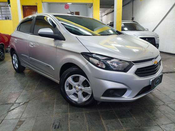 CHEVROLET ONIX 1.4 MPFI LT 8V FLEX 4P MANUAL