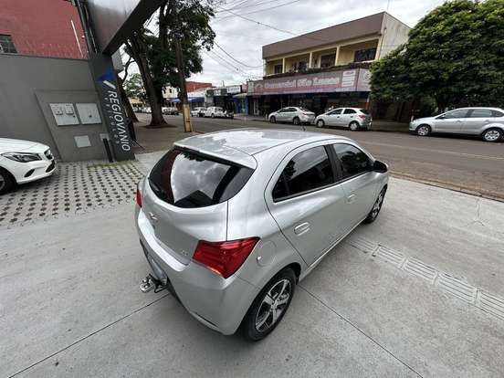 CHEVROLET-ONIX-2017