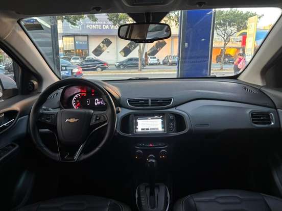 CHEVROLET-ONIX-2018