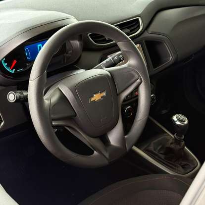 CHEVROLET-ONIX-2014