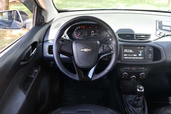 CHEVROLET-ONIX-2018