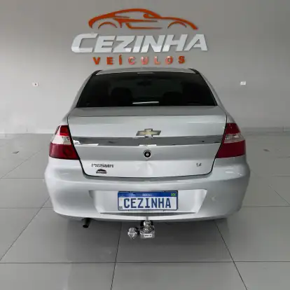 CHEVROLET-PRISMA-2012