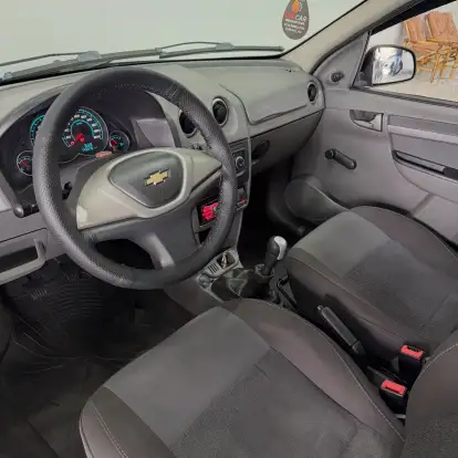 CHEVROLET-PRISMA-2012
