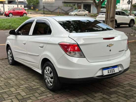 CHEVROLET-PRISMA-2014